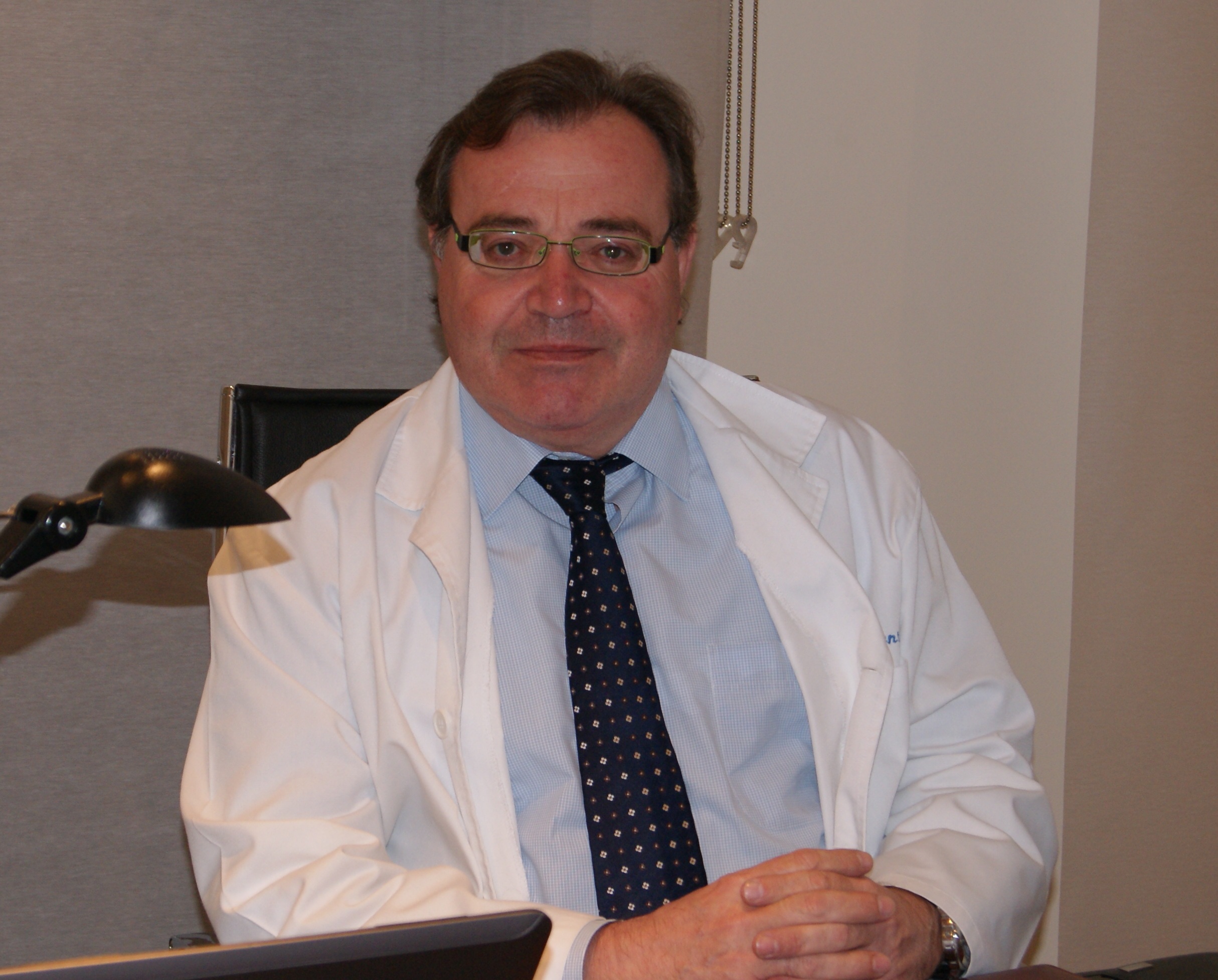 Dr. Josep  Blanch Rubió. Reumatólogos en Barcelona
