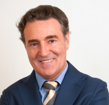 Dr. Agustín Blanch. Cirujanos Plásticos en Barcelona